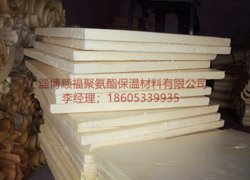 聚氨酯管道保温.jpg